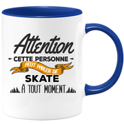 quotedazur - Mug Cette Personne Peut Parler De Skate À Tout Moment - Cadeau Humour Sport - Idée Cadeau Original Skater Skateuse - Tasse Skate - Anniversaire Ou Noël
