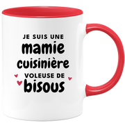 quotedazur - Mug Je Suis Une Mamie Cuisinière Voleuse De Bisous - Cadeau Fête Des Grand Mères Original - Idée Cadeau Pour Anniversaire Mémé Cuisine - Cadeau Future Mamy Naissance