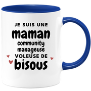 quotedazur - Mug Je Suis Une Maman Community Manageuse Voleuse De Bisous - Cadeau Fête Des Mères Original - Idée Cadeau Pour Anniversaire Maman - Cadeau Pour Future Maman Naissance