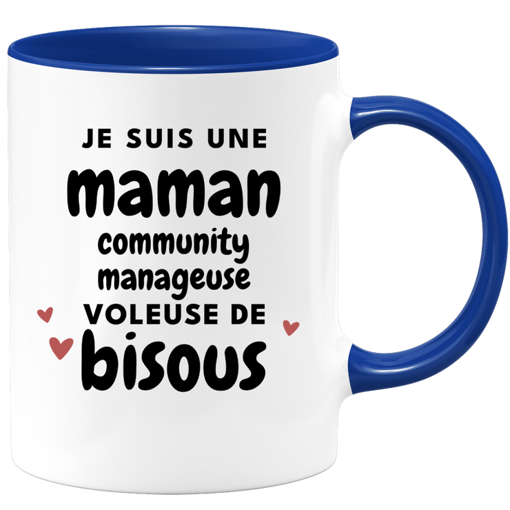quotedazur - Mug Je Suis Une Maman Community Manageuse Voleuse De Bisous - Cadeau Fête Des Mères Original - Idée Cadeau Pour Anniversaire Maman - Cadeau Pour Future Maman Naissance