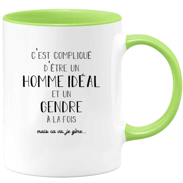 quotedazur - Mug Compliqué D'Être Un Homme Idéal Et Un Gendre  À La Fois Mais Ca Va Je Gère - Cadeau Humour Métier Travail - Idée Cadeau Pot De Départ Chef  - Tasse Cadeau Retraite Noël