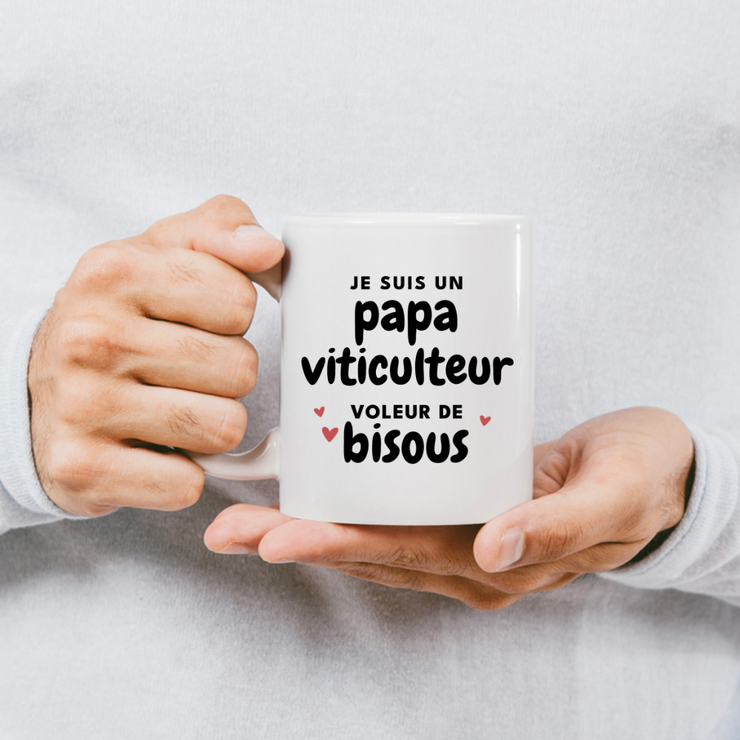 quotedazur - Mug Je Suis Un Papa Viticulteur Voleur De Bisous - Cadeau Fête Des Pères Original - Idée Cadeau Pour Anniversaire Papa - Cadeau Pour Futur Papa Naissance