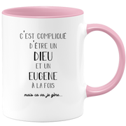 quotedazur - Mug Compliqué D'Être Un Dieu Et Un Eugene Mais Ça Va Je Gère - Cadeau Humour Prénom - Idée Cadeau Famille Saint Valentin - Tasse Prénom Eugene