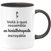 quotedazur - Mug Voilà à Quoi Ressemble Un Kinésithérapeute Incroyable - Cadeau Kinésithérapeute - Idée Cadeau Anniversaire - Idée Pour Une Attention Originale Kinésithérapeute