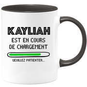 quotedazur - Mug Kayliah Est En Cours De Chargement Veuillez Patienter - Cadeau Kayliah Prénom Femme Personnalisé - Cadeau Annniversaire Noël Adolescent Collègue