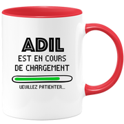 quotedazur - Mug Adil Est En Cours De Chargement Veuillez Patienter - Cadeau Adil Prénom Homme Personnalisé - Cadeau Annniversaire Noël Adolescent Collègue