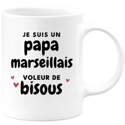 quotedazur - Mug Je Suis Un Papa Marseillais Voleur De Bisous - Cadeau Fête Des Pères Original - Idée Cadeau Pour Anniversaire Papa - Cadeau Pour Futur Papa Naissance