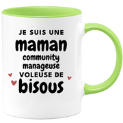 quotedazur - Mug Je Suis Une Maman Community Manageuse Voleuse De Bisous - Cadeau Fête Des Mères Original - Idée Cadeau Pour Anniversaire Maman - Cadeau Pour Future Maman Naissance