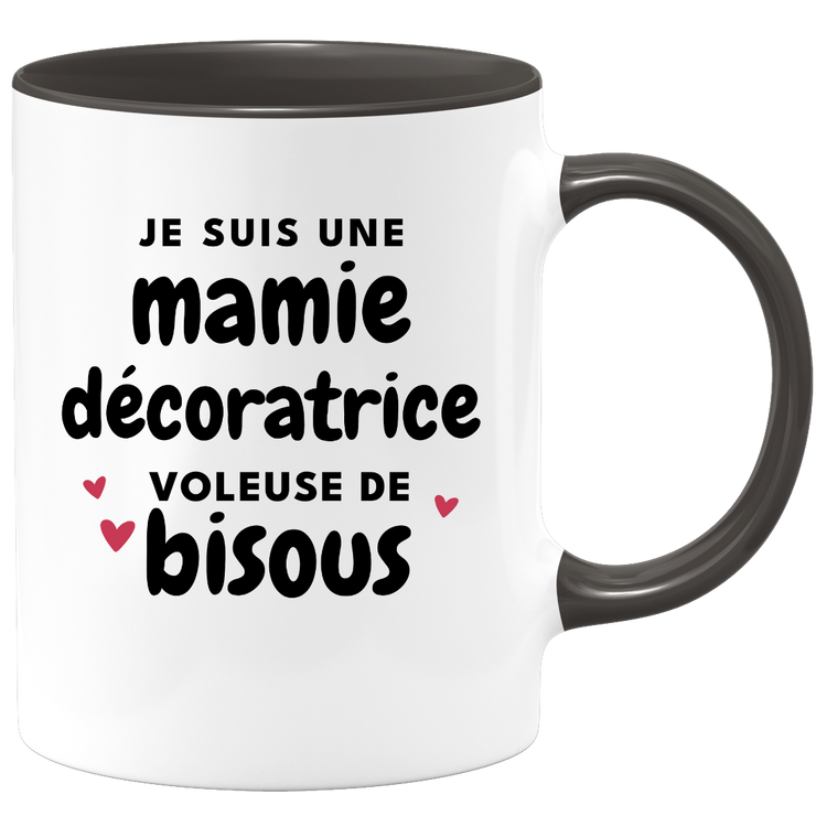 quotedazur - Mug Je Suis Une Mamie Décoratrice Voleuse De Bisous - Cadeau Fête Des Grand Mères Original - Idée Cadeau Pour Anniversaire Mémé Décoration - Cadeau Future Mamy Naissance