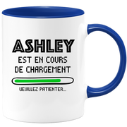 quotedazur - Mug Ashley Est En Cours De Chargement Veuillez Patienter - Cadeau Ashley Prénom Femme Personnalisé - Cadeau Annniversaire Noël Adolescent Collègue