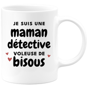 quotedazur - Mug Je Suis Une Maman Détective Voleuse De Bisous - Cadeau Fête Des Mères Original - Idée Cadeau Pour Anniversaire Maman - Cadeau Pour Future Maman Naissance
