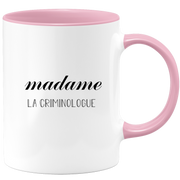 quotedazur - Mug Madame La Criminologue - Cadeau Pour Criminologue - Cadeau Personnalisé Pour Femme - Cadeau Original Anniversaire Ou Noël