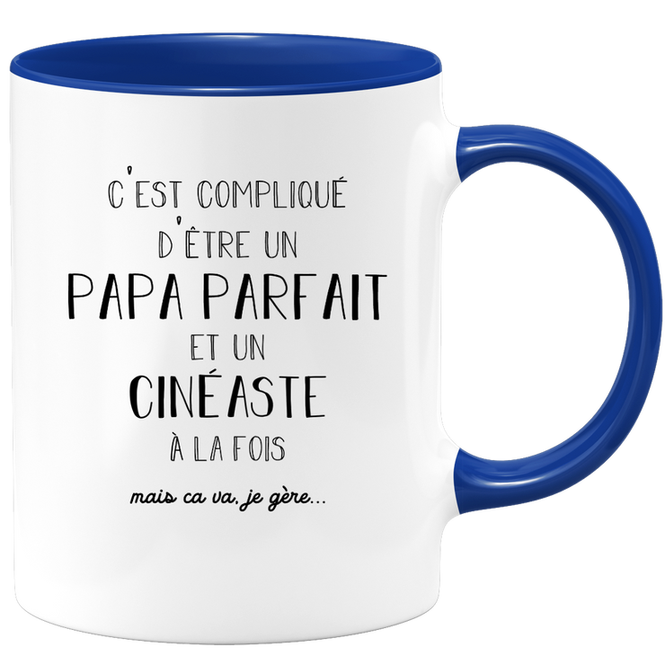 quotedazur - Mug Papa Parfait Et Cineaste A La Fois Mais Je Gère - Tasse Cadeau Papa Fête Des Pères Anniversaire - Cadeau Pour Jeune Ou Futur Papa Suite À Une Naissance