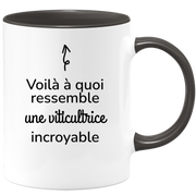 quotedazur - Mug Voilà À Quoi Ressemble Une Viticultrice Incroyable - Cadeau Pour Viticultrice - Cadeau Personnalisé Pour Femme - Cadeau Original Anniversaire Ou Noël