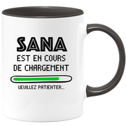 quotedazur - Mug Sana Est En Cours De Chargement Veuillez Patienter - Cadeau Sana Prénom Femme Personnalisé - Cadeau Annniversaire Noël Adolescent Collègue