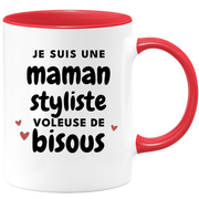 quotedazur - Mug Je Suis Une Maman Styliste Voleuse De Bisous - Cadeau Fête Des Mères Original - Idée Cadeau Pour Anniversaire Maman - Cadeau Pour Future Maman Naissance