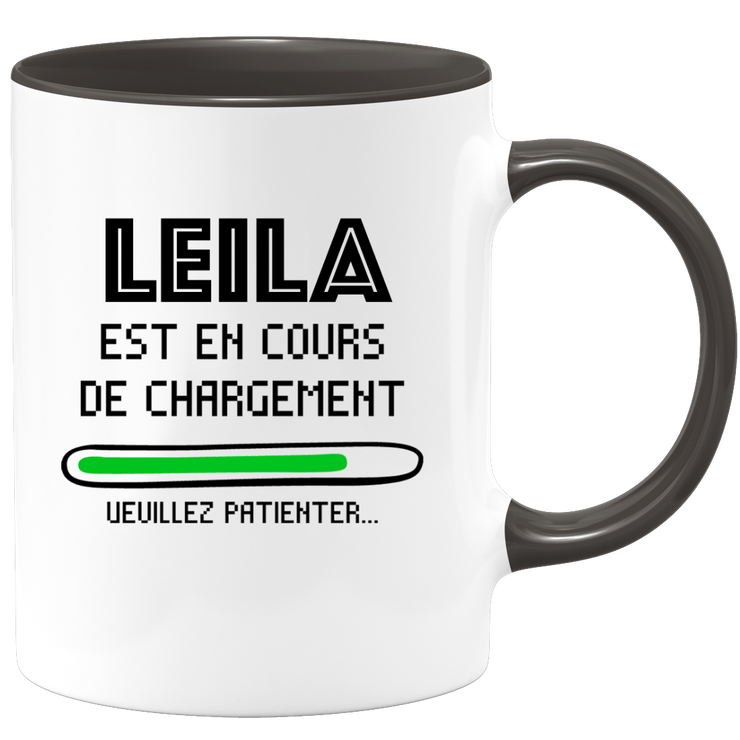 quotedazur - Mug Leila Est En Cours De Chargement Veuillez Patienter - Cadeau Leila Prénom Femme Personnalisé - Cadeau Annniversaire Noël Adolescent Collègue
