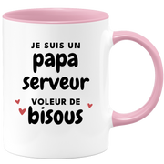 quotedazur - Mug Je Suis Un Papa Serveur Voleur De Bisous - Cadeau Fête Des Pères Original - Idée Cadeau Pour Anniversaire Papa - Cadeau Pour Futur Papa Naissance