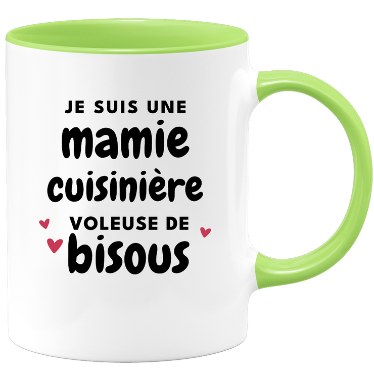 quotedazur - Mug Je Suis Une Mamie Cuisinière Voleuse De Bisous - Cadeau Fête Des Grand Mères Original - Idée Cadeau Pour Anniversaire Mémé Cuisine - Cadeau Future Mamy Naissance