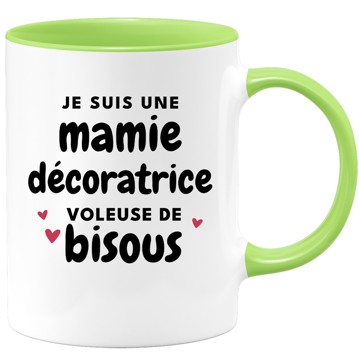 quotedazur - Mug Je Suis Une Mamie Décoratrice Voleuse De Bisous - Cadeau Fête Des Grand Mères Original - Idée Cadeau Pour Anniversaire Mémé Décoration - Cadeau Future Mamy Naissance