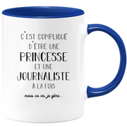 quotedazur - Mug Princesse Et Journaliste A La Fois Mais Je Gère - Tasse Cadeau Femme Travail Fête Des Mères Anniversaire - Cadeau Départ ou Noël Pour Une Journaliste