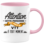 quotedazur - Mug Cette Personne Peut Parler De VTT À Tout Moment - Cadeau Humour Sport - Idée Cadeau Original     - Tasse VTT - Anniversaire Ou Noël