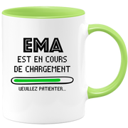 quotedazur - Mug Ema Est En Cours De Chargement Veuillez Patienter - Cadeau Ema Prénom Femme Personnalisé - Cadeau Annniversaire Noël Adolescent Collègue