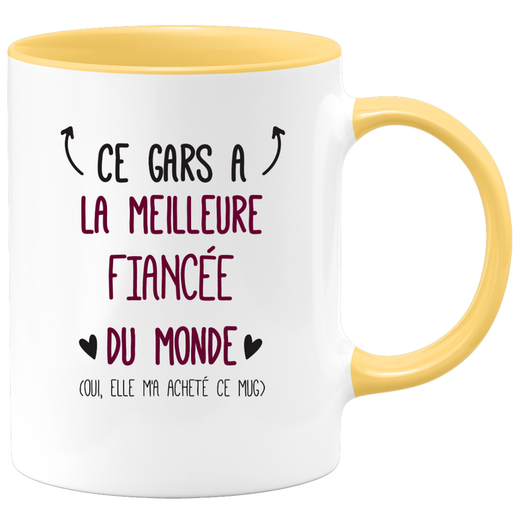 Mug ce gars a la meilleure Fiancée du monde (oui, elle m'a acheté ce mug)