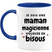 quotedazur - Mug Je Suis Une Maman Magicienne Voleuse De Bisous - Cadeau Fête Des Mères Original - Idée Cadeau Pour Anniversaire Maman - Cadeau Pour Future Maman Naissance