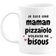 quotedazur - Mug Je Suis Une Maman Pizzaïolo Voleuse De Bisous - Cadeau Fête Des Mères Original - Idée Cadeau Pour Anniversaire Maman - Cadeau Pour Future Maman Naissance