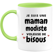 quotedazur - Mug Je Suis Une Maman Modiste Voleuse De Bisous - Cadeau Fête Des Mères Original - Idée Cadeau Pour Anniversaire Maman - Cadeau Pour Future Maman Naissance